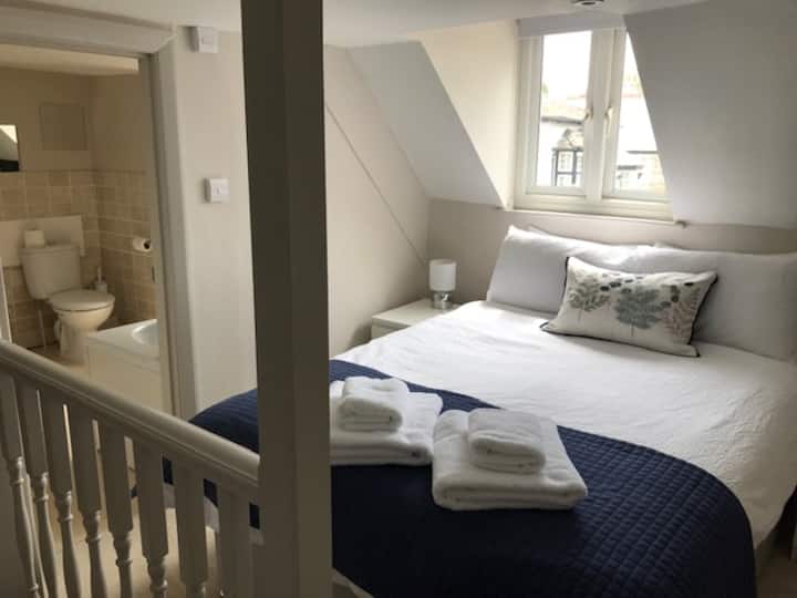 The snug  double bedroom with its own bathroom