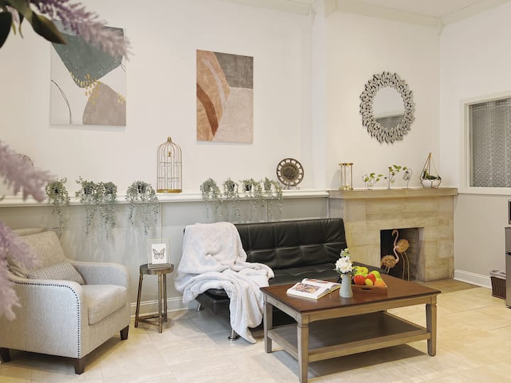 Ramblei Near Rittenhouse Sq | 1 Bedroom – Unit A - Philadelphia, PA