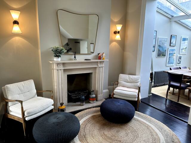 Luxury 120sqmt 2 bed garden Primrose Hill gallery image 4