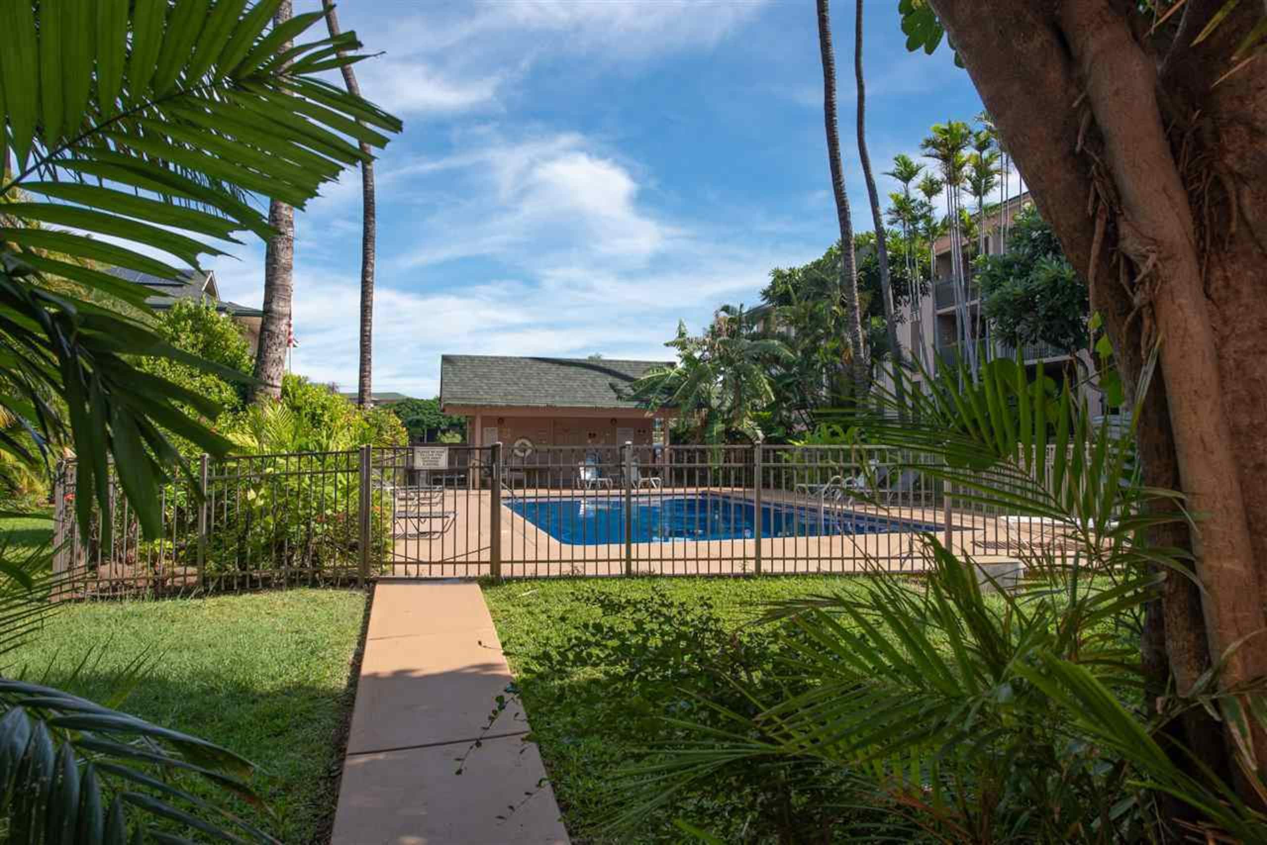 Condo in Kihei · ★4.92 · 1 bedroom · 1 bed · 1 bath - Image 37
