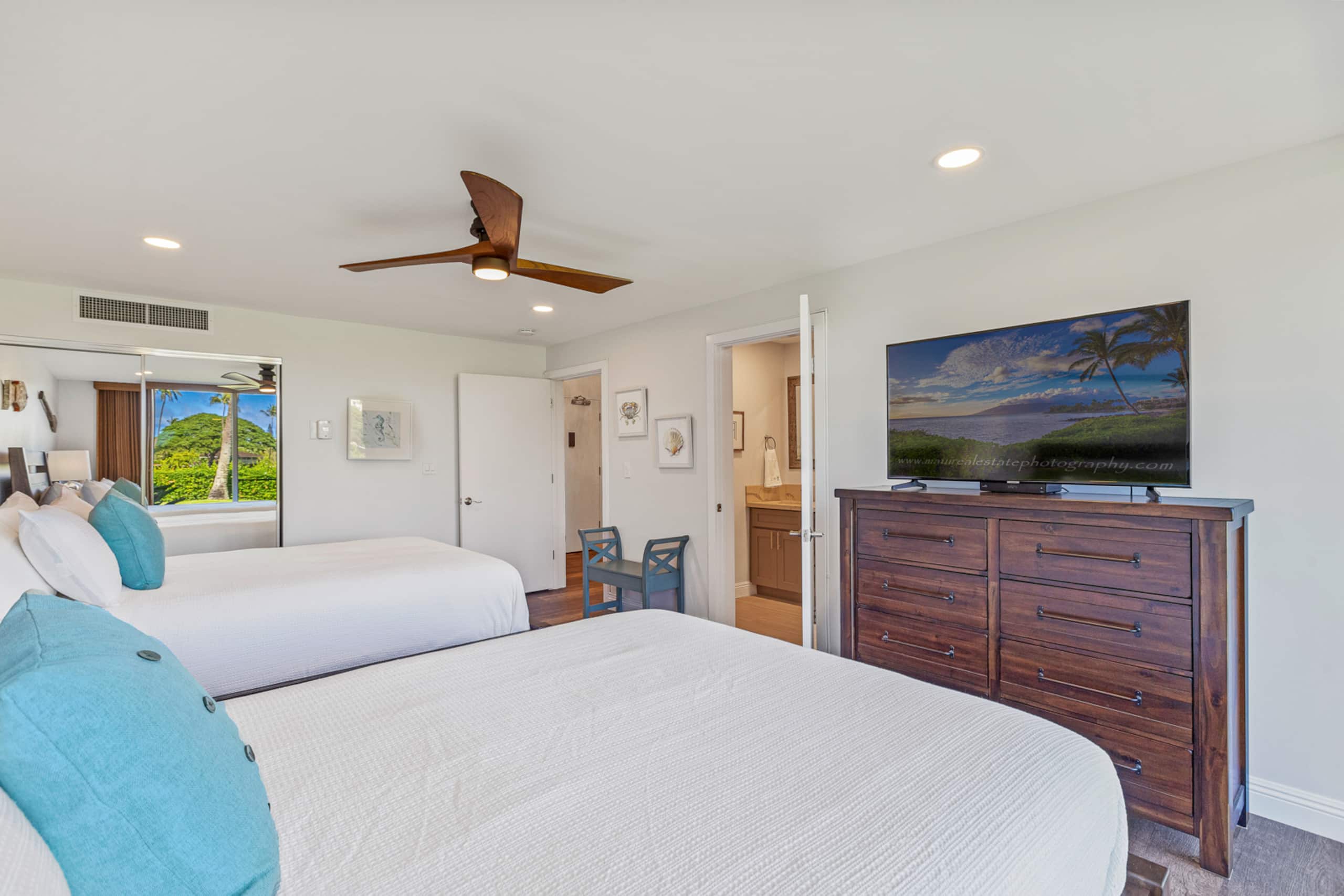 Condo in Lahaina · ★4.95 · 2 bedrooms · 4 beds · 2 private baths - Image 17