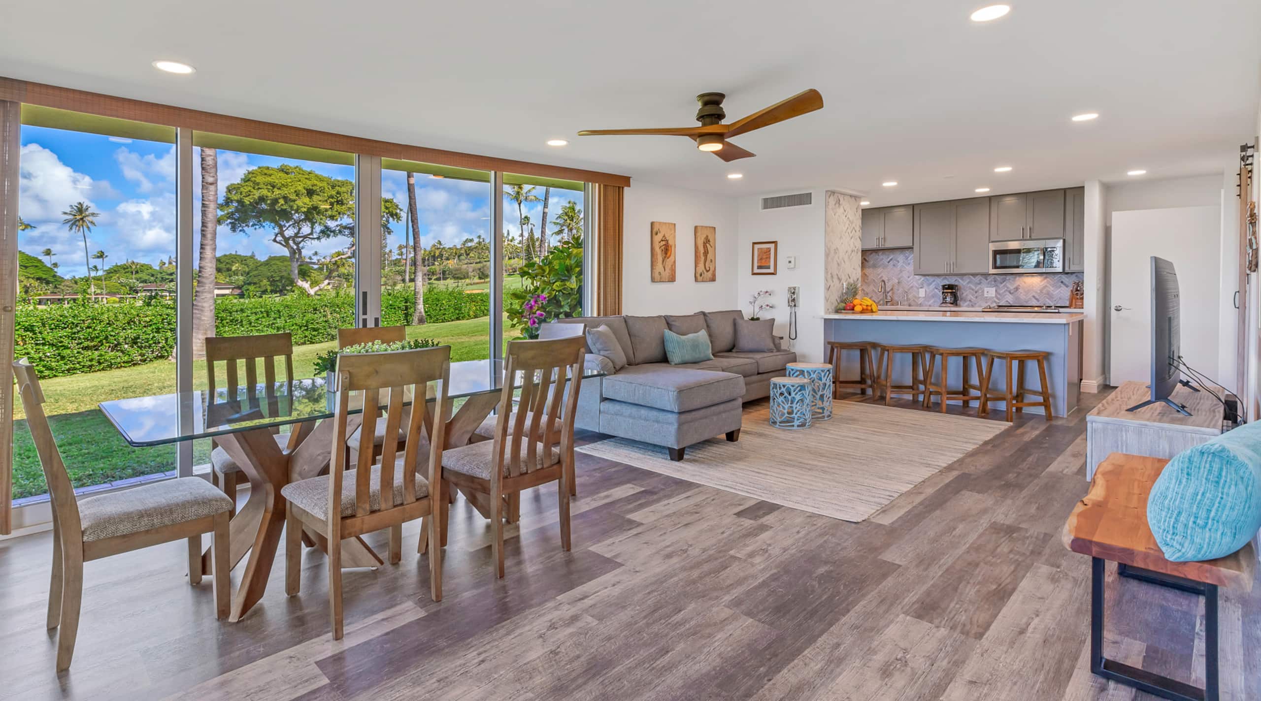 Condo in Lahaina · ★4.95 · 2 bedrooms · 4 beds · 2 private baths - Image 9