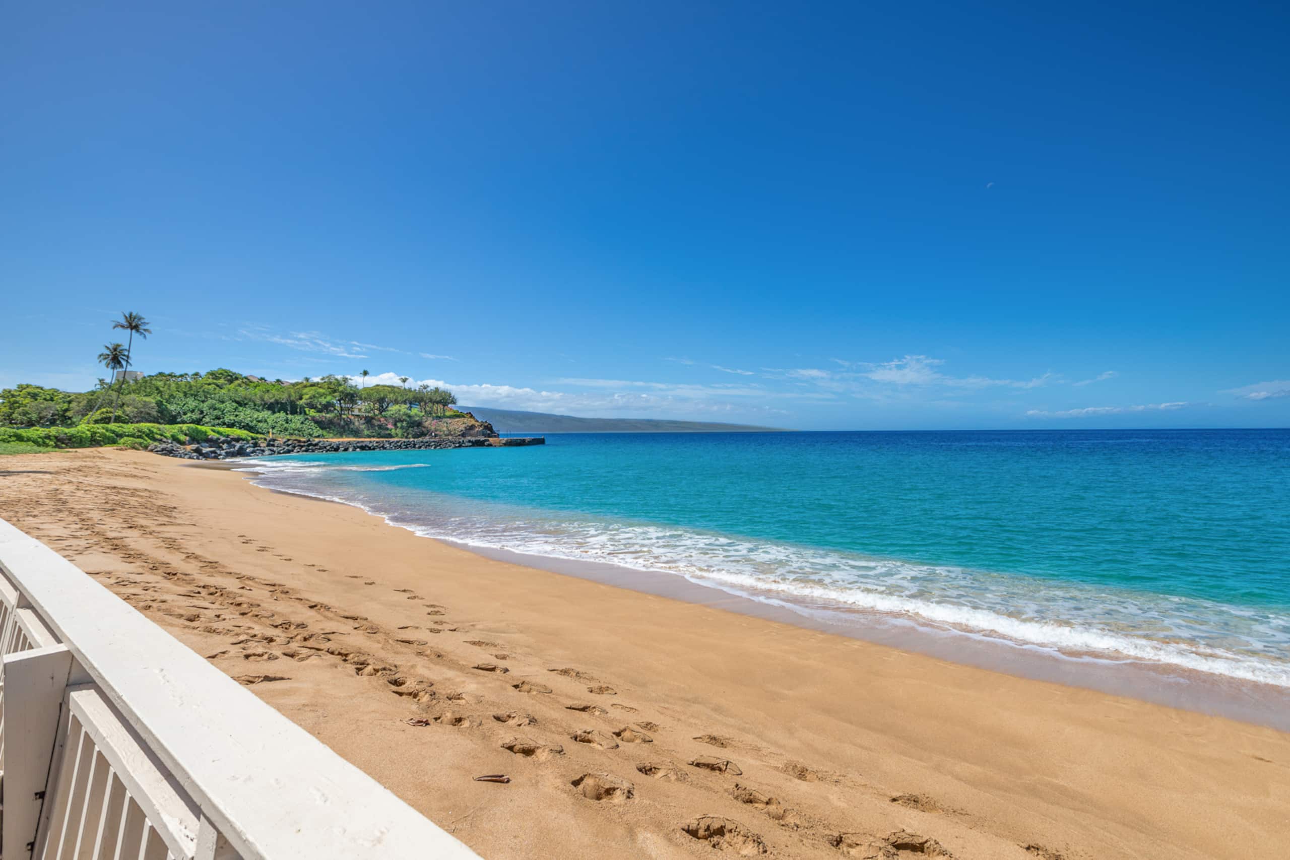 Condo in Lahaina · ★4.95 · 2 bedrooms · 4 beds · 2 private baths - Image 44