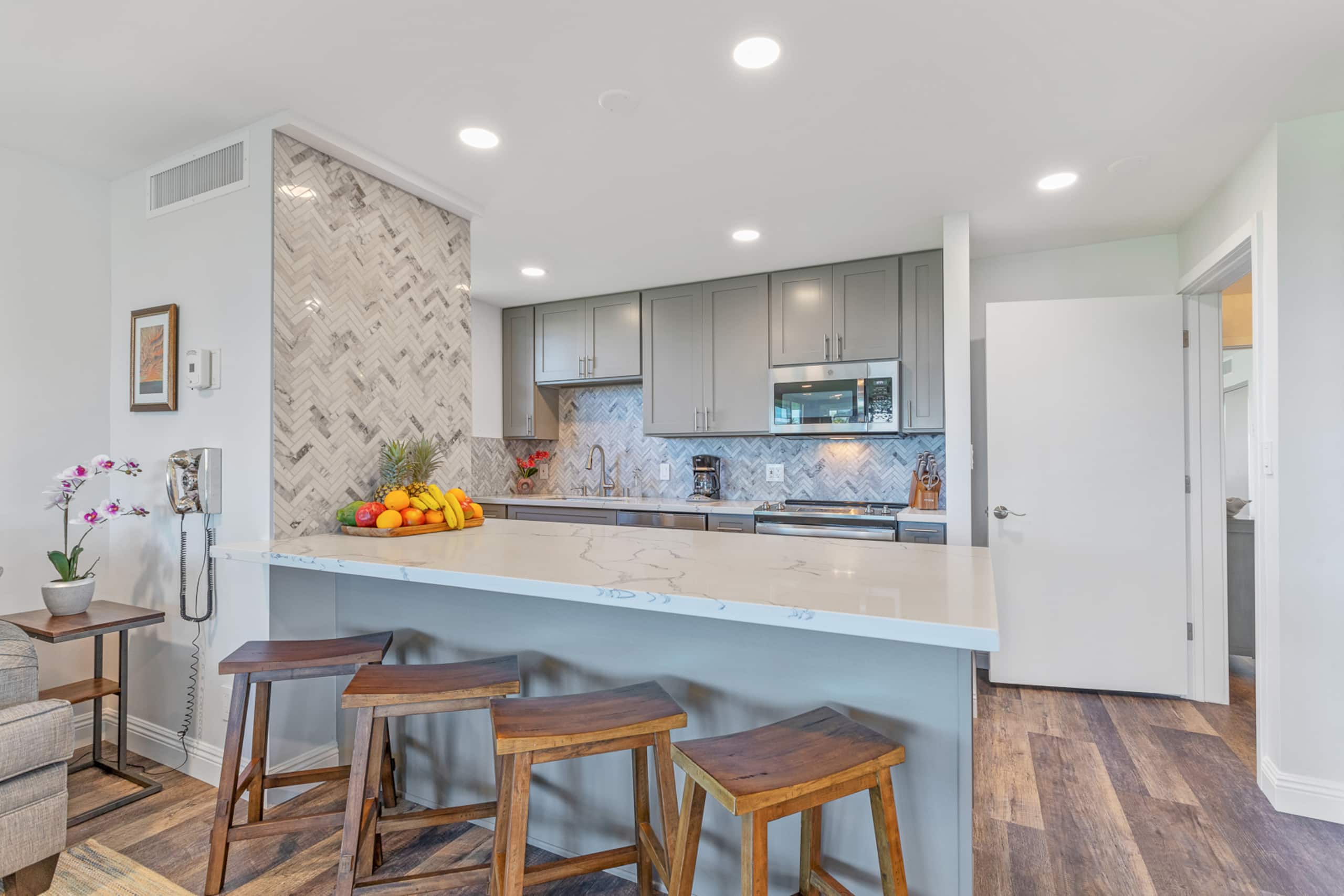 Condo in Lahaina · ★4.95 · 2 bedrooms · 4 beds · 2 private baths - Image 11