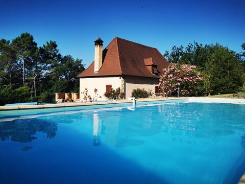 Auriac Belle Maison 8 pers Montignac Lascaux