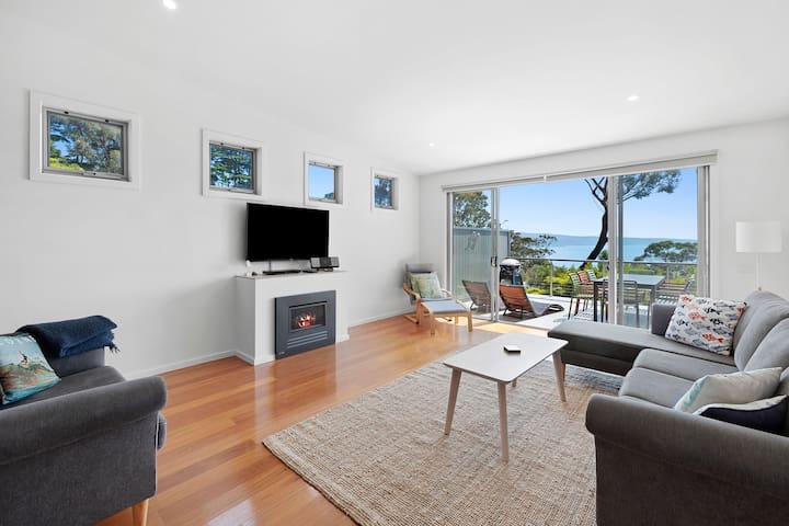 South Sea – Lorne Holiday Stays gallery image 2