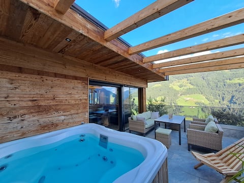 Annuncio Airbnb popolare: Natur Chalet INSToul Outdoor Jacuzzi & Sauna a Valle Aurina