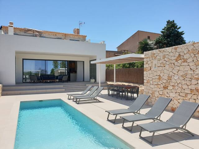 Villa Sa Caseta Santanyi con piscina y vistas gallery image 2