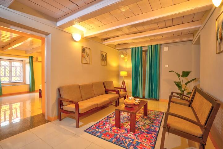 Living room image 4