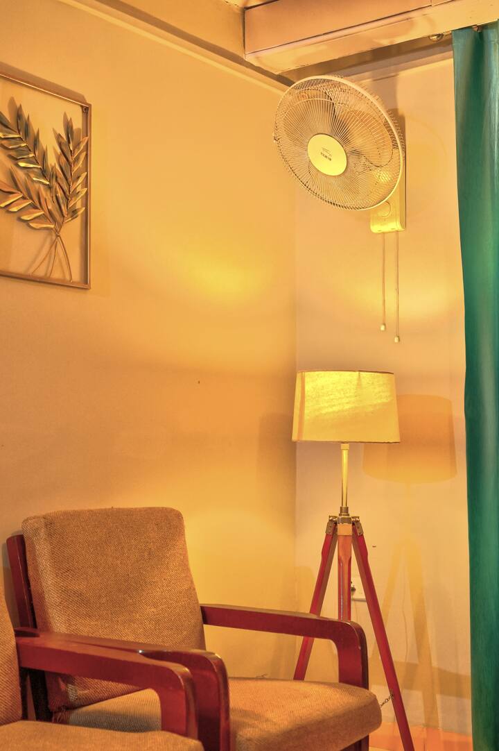 Living room image 5