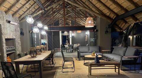 Kubu Metsi Lodge (Exclusive-use Pilanesberg)