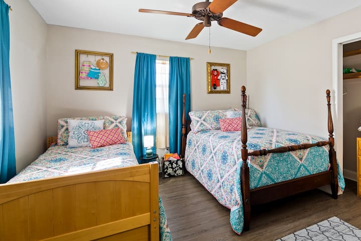 chumba cha kulala #3 - kamili, kitanda cha mtu mmoja, cha kusukumwa