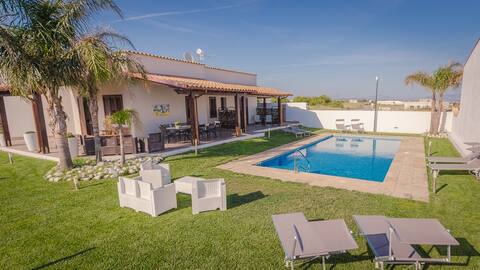 VILLA AL MARE