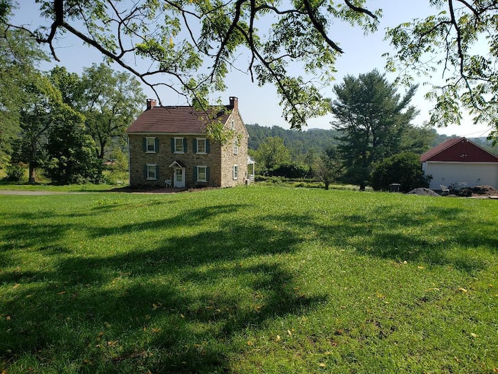 Pristine historical farm house on 32 acres. Houses for Rent in