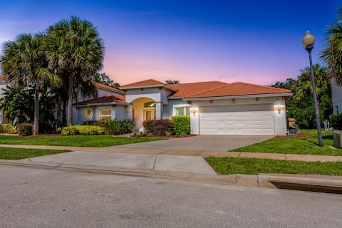 Villa Sol Peaceful private Pool/Hot tub Home