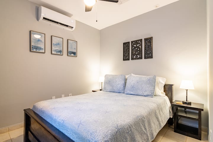 VILLA GRANDE - habitación con cama tamaño queen