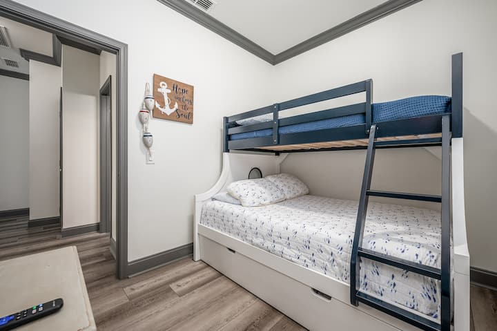 მე-3 სართულის ბუნგალოები და გასასვლელი!