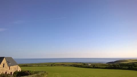 Converted barn with uninterrupted sea views