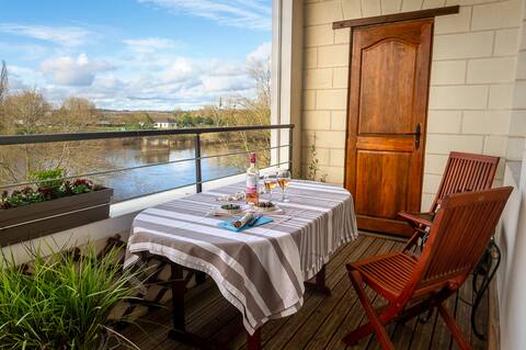 Côté Loire : Heart of Town, Loire River Views