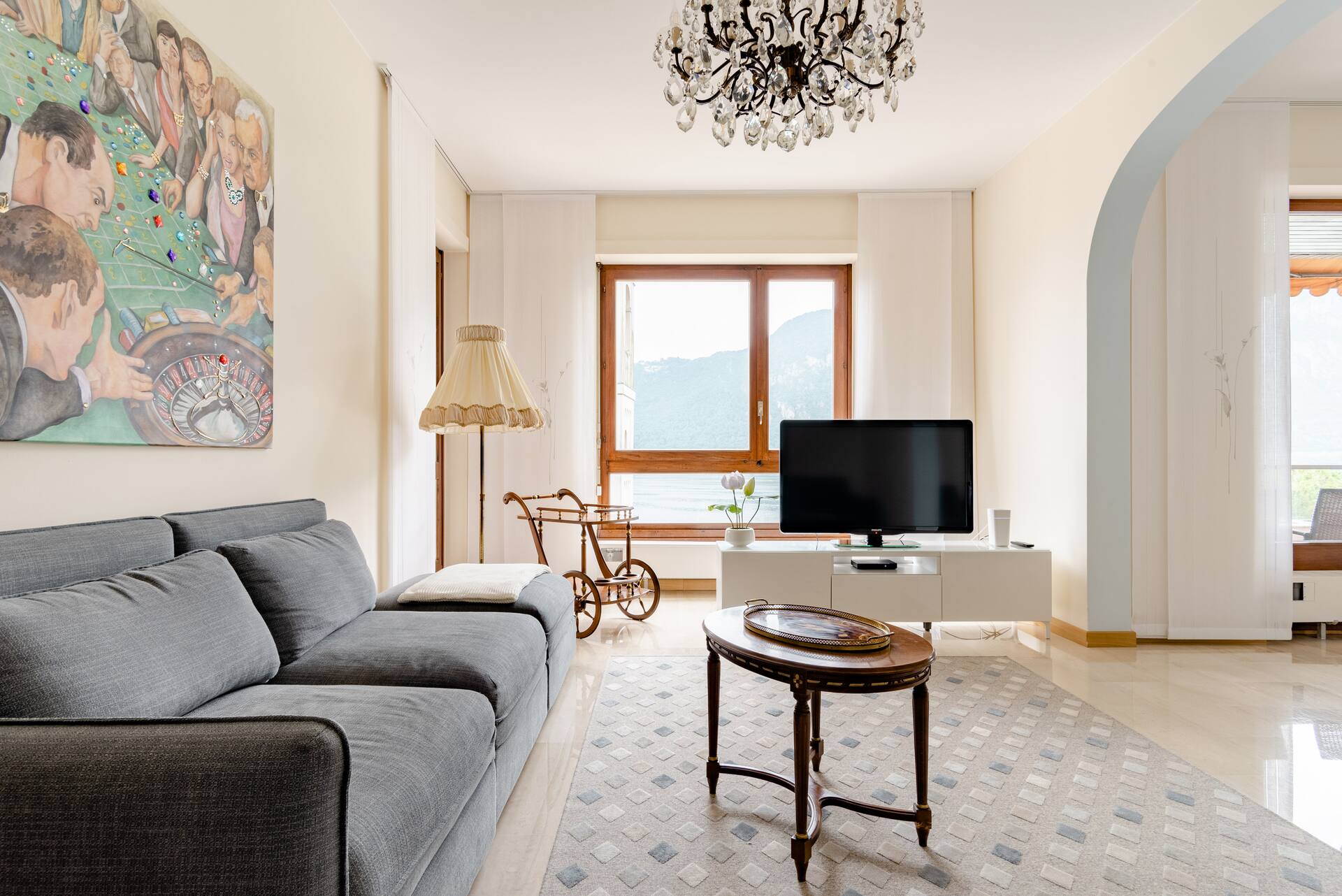Elisabeth luxury apartment with lake view