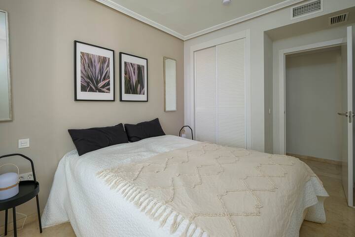 საძინებელი 1