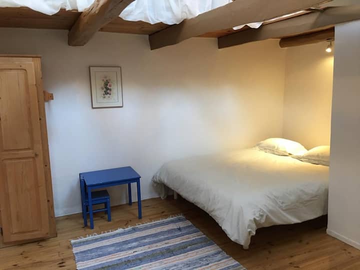 第一间双人卧室 