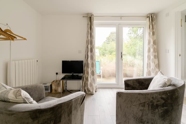 Contemporary Garden Room 3 Miles From Folkestone - Hythe