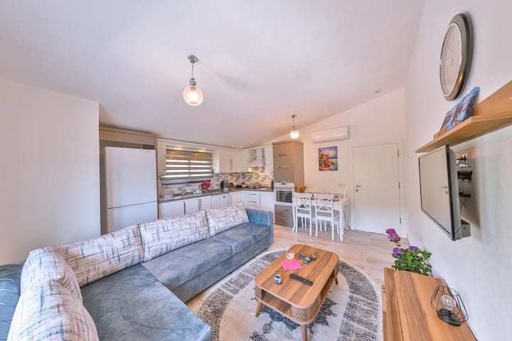 ÖZel Plaja Yürüme Mesafesinde Villa - Kaş