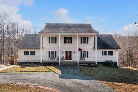 Spacious & Private Great for Groups &Winery Lovers