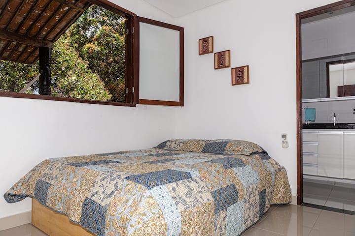 Საძინებელი 1 - ორადგილიანი საწოლი და აპარტამენტი