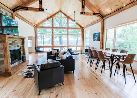 Mount Nittany Lodge - Luxury Mountaintop Home