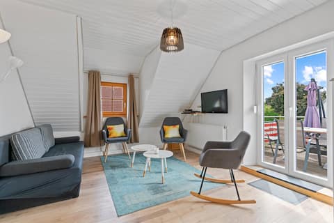 Successful Airbnb property: ✪TTP Apartment 11 Immenstaad✪ in Immenstaad Am Bodensee