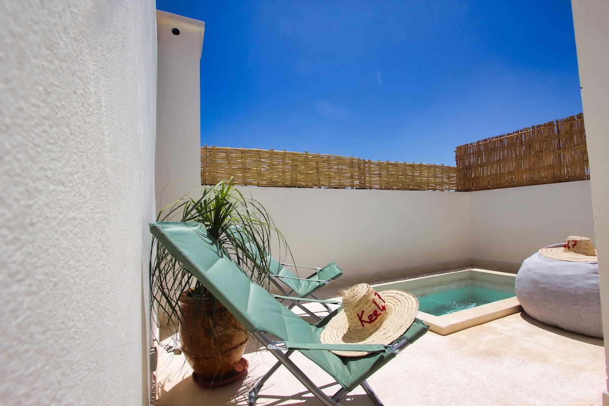 Ker47 design riad with Koutoubia view/plunge pool - Riads for Rent Ker47 design riad with Koutoubia view/plunge pool - Riads for Rent