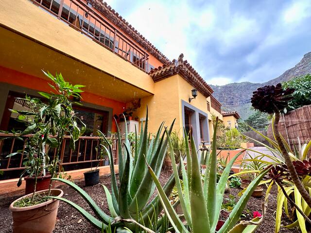 Suites Los Telares managed Airbnb listing 3