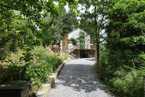 La Pantoufle, holiday home with a view
