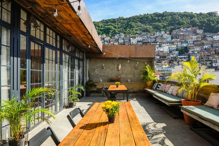 Timeless Art-Deco Mansion w/ Stunning City Views gallery image 5