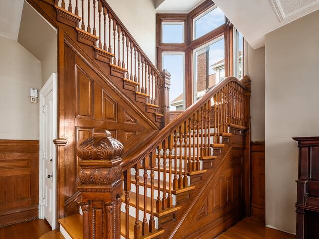 The Jazz and Blues Executive Mansion on Miami gallery image 5