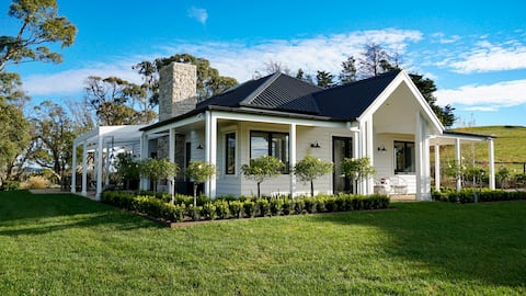 Luxury Country Escape at Colyersdale Cottage