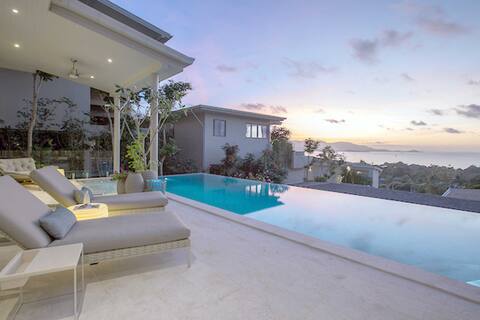 Private 4BDR Villa Family Pool Incredible Sunset