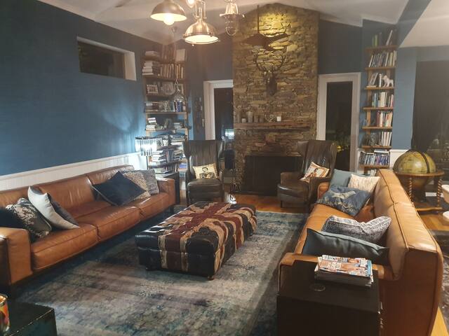 Mount Martha, Water Slide, Pool & Beach! gallery image 4