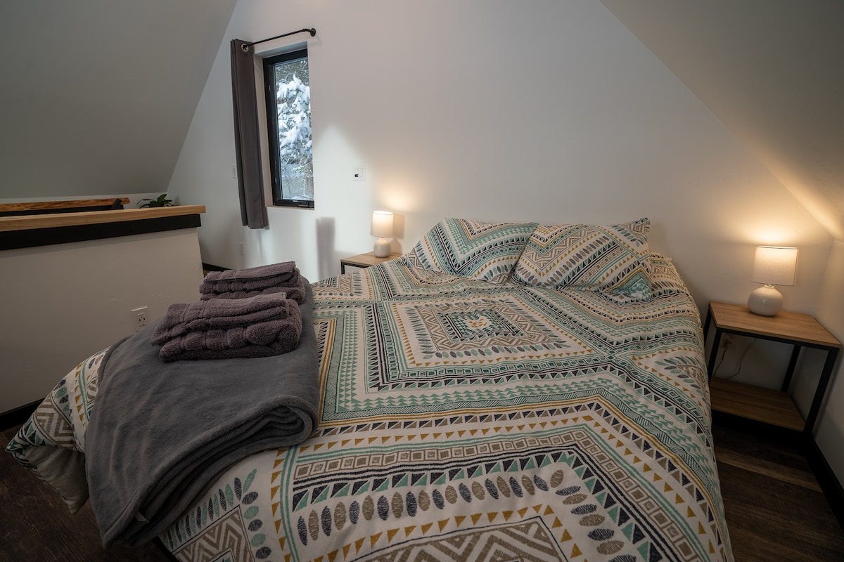 Bedroom Loft, with a cozy queen bed