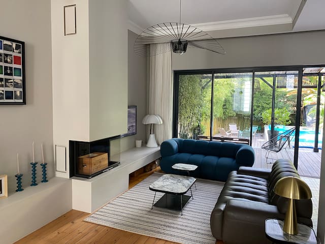 Family house Bdx centre 200m2 garden + pool gallery image 2