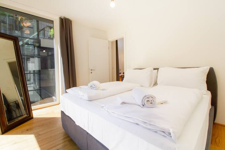 ♛ Elegant & Stylish ♛ | Walk to Center | Balcony ☀ gallery image 5