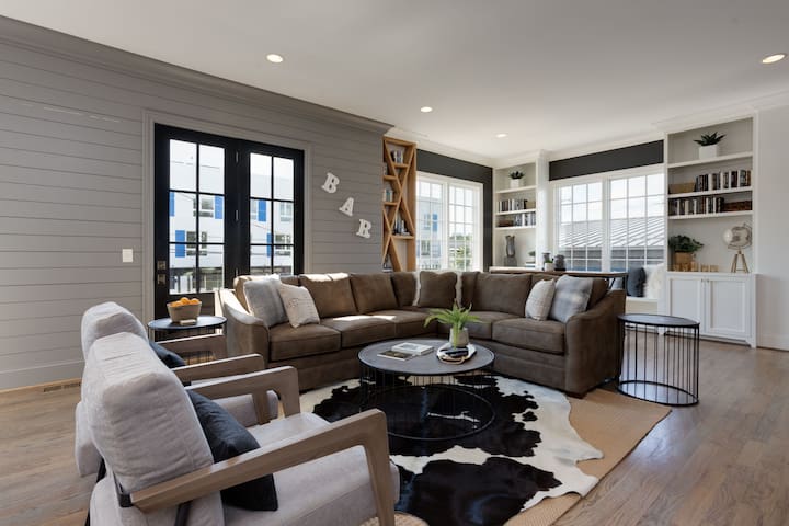 WeHo Premium Townhome | Walk to Downtown + More