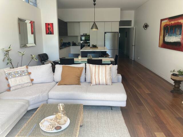 Mosman Family Home – Walk to Beach gallery image 3