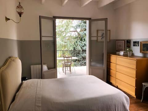 Bed and breakfast: A Tiusella