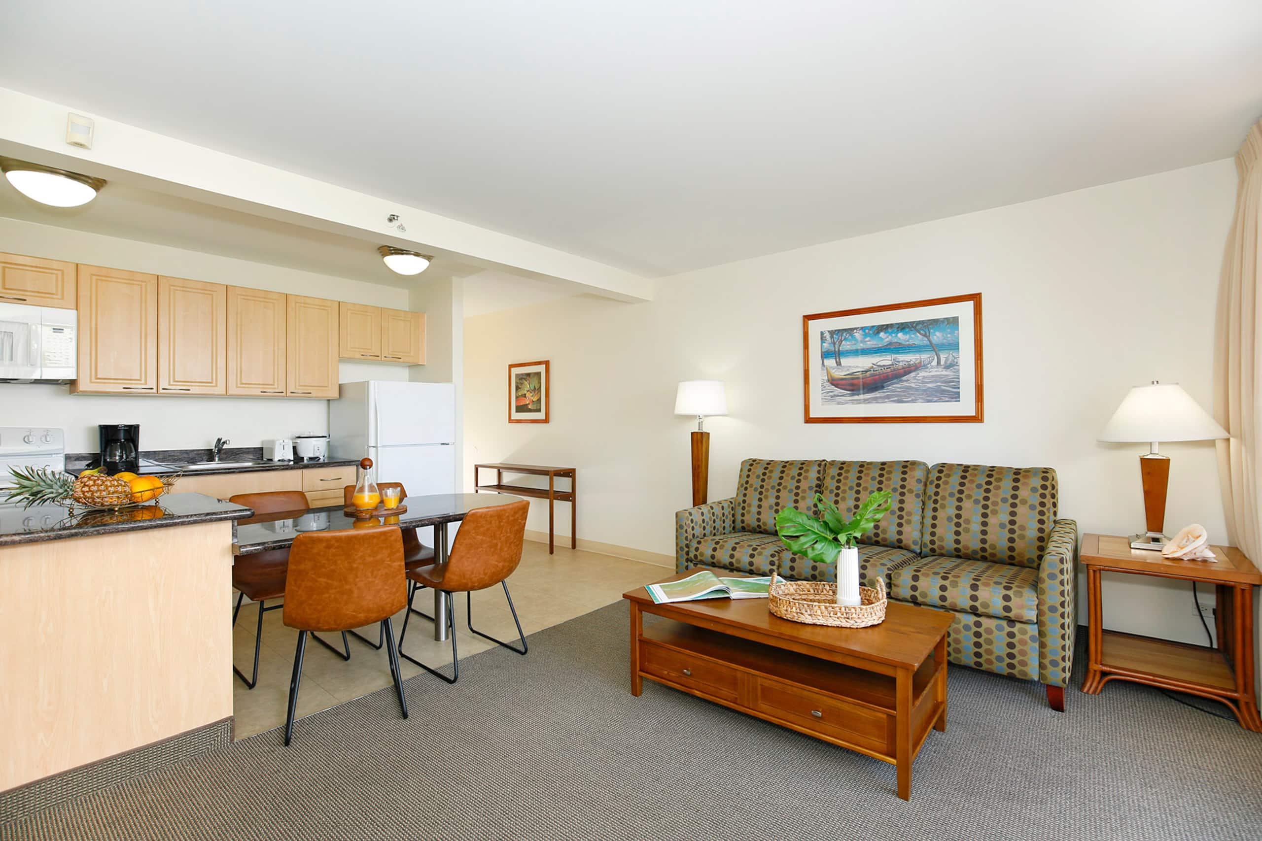Condo in Honolulu · ★4.84 · 1 bedroom · 3 beds · 1 private bath - Image 4