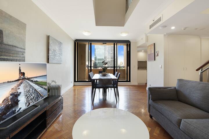 Three-Bedroom Executive Penthouse gallery image 2