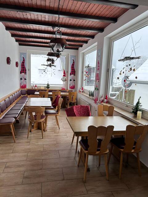House Astenblick Holidays-Christmas -Familiparty