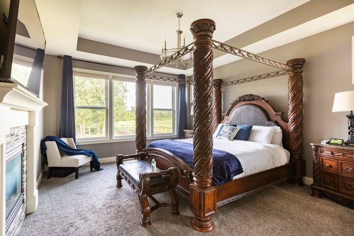 5000sf house-13 acres of privacy-Abundant wildlife gallery image 2